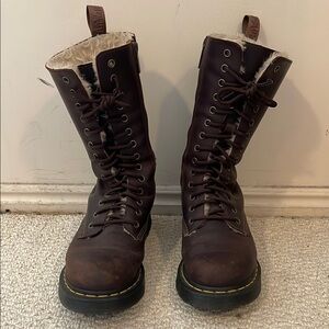 Dr. Marten 1914 Wintergrip Tall AirWair